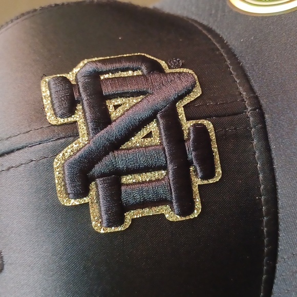 NWT Notre Dame Top of the World YOUTH hat. - Picture 2 of 5